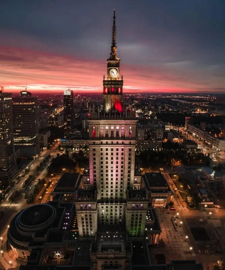 Super Beauty Metro Wifi 65'Tv Netflix Hbo Appletv+ Apartment Warsaw Poland