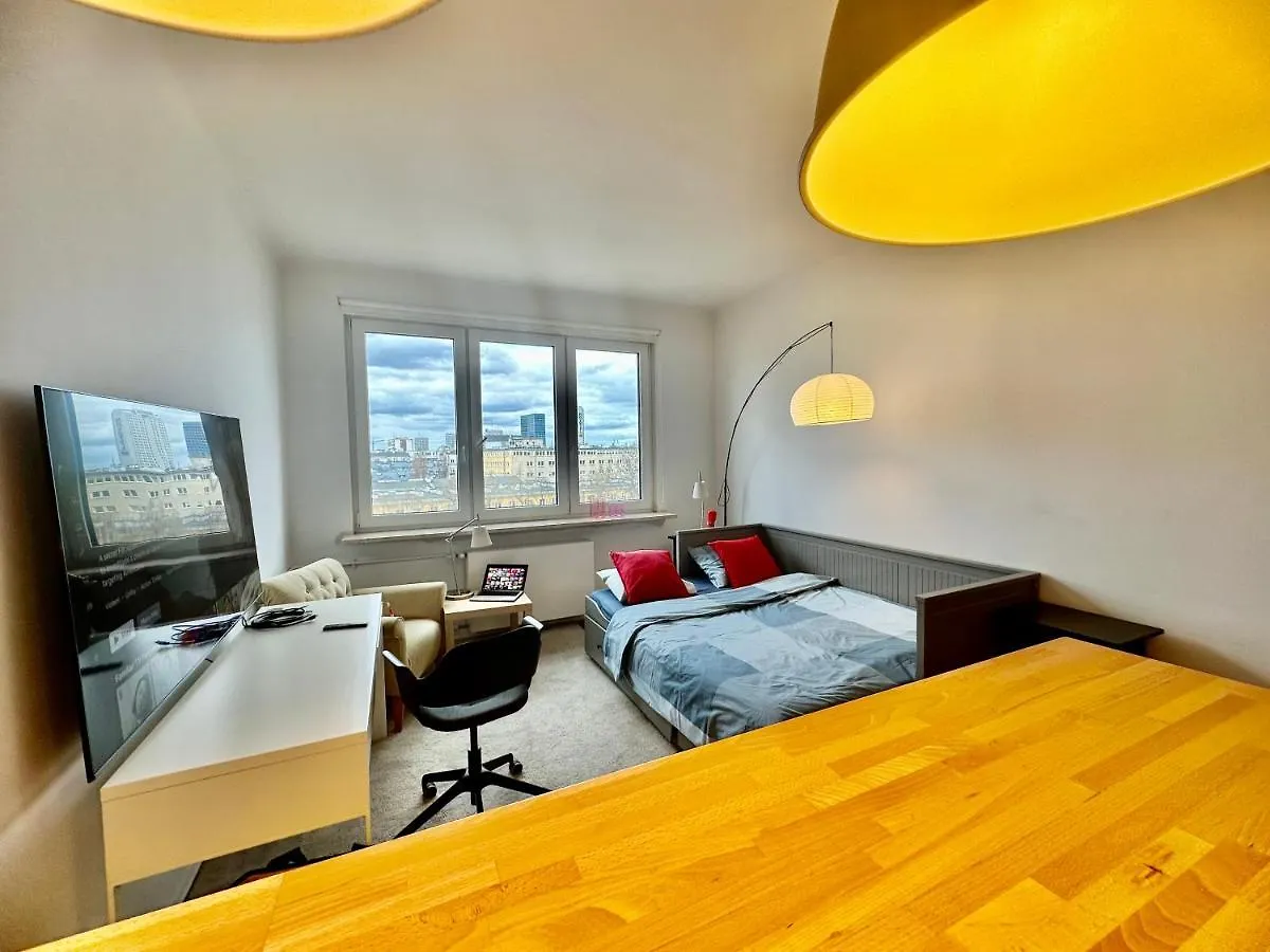 Super Beauty Metro Wifi 65'Tv Netflix Hbo Appletv+ Apartment Warsaw