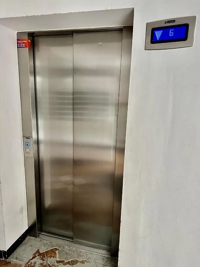 Super Beauty Metro Wifi 65'Tv Netflix Hbo Appletv+ Apartment Warsaw 0*,  Poland