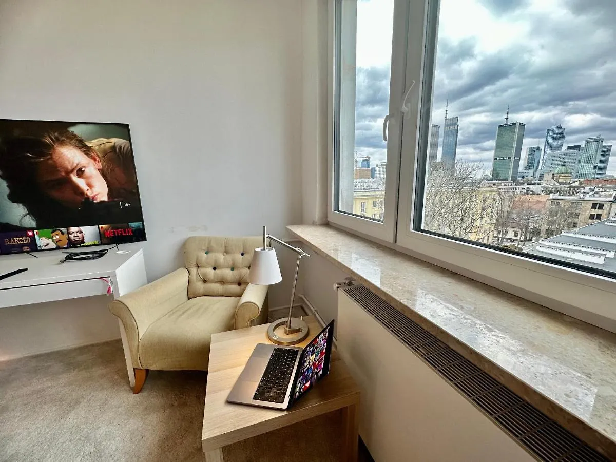 Super Beauty Metro Wifi 65'Tv Netflix Hbo Appletv+ Apartment Warsaw